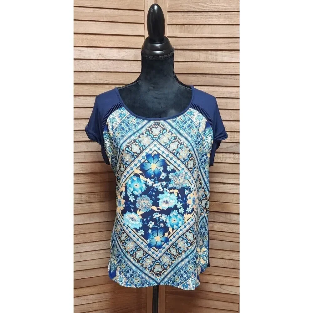 Maurices Women's Size Medium Blue Cap Sleeve Top Floral Front Solid Back Shirt - Picture 2 of 8